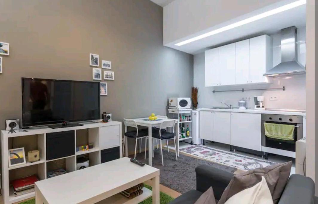 Moderno Loft En Puerta De Toledo Apartment Madrid Exterior photo